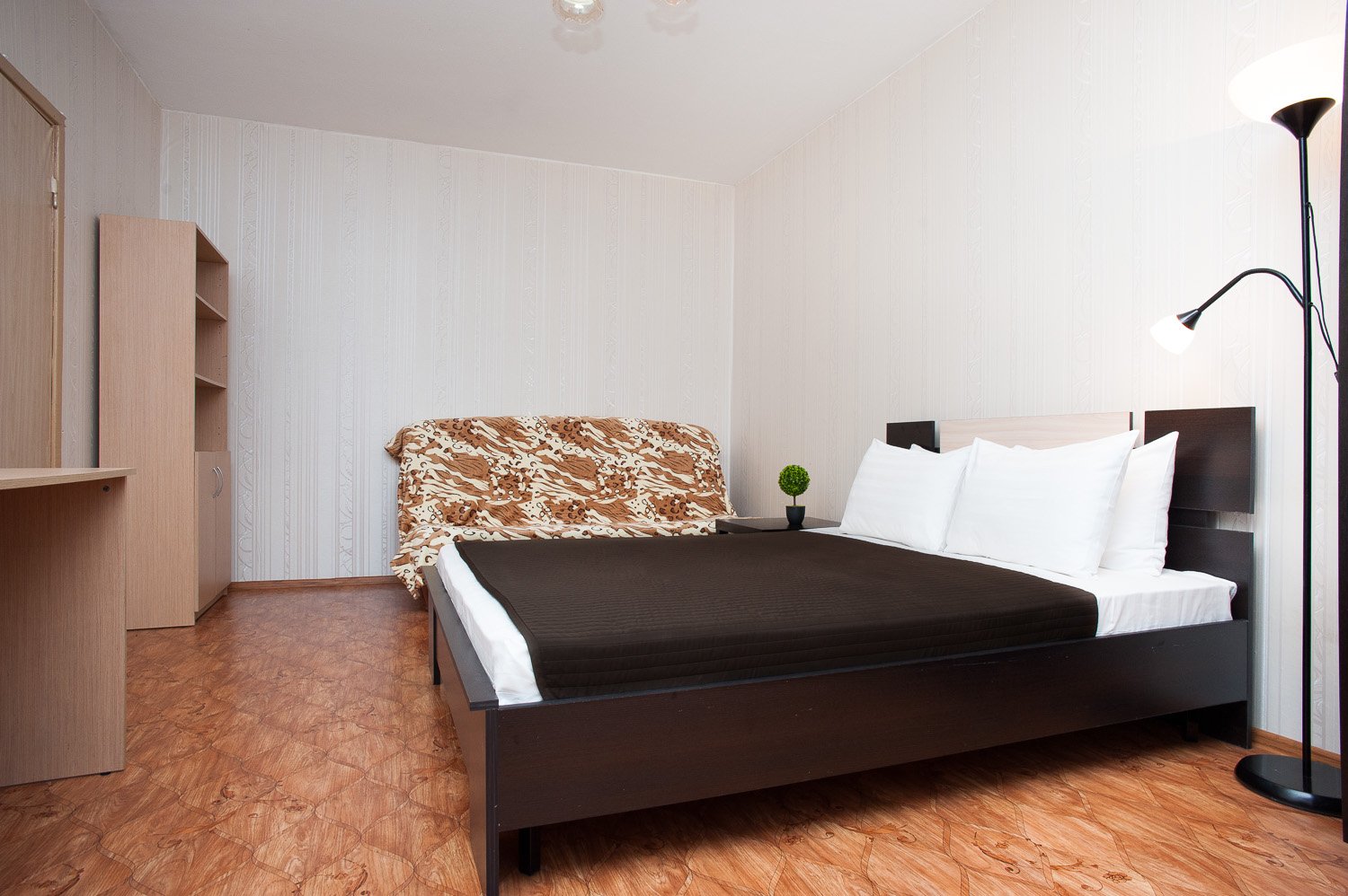 Нанимать 1 комн квартир ванадзор. Марьино апартаменты забронировать. Менделеевская улица мне надо квартира. Сниму квартиру в районе марьина. Ремонт 1 комнатной квартиры.