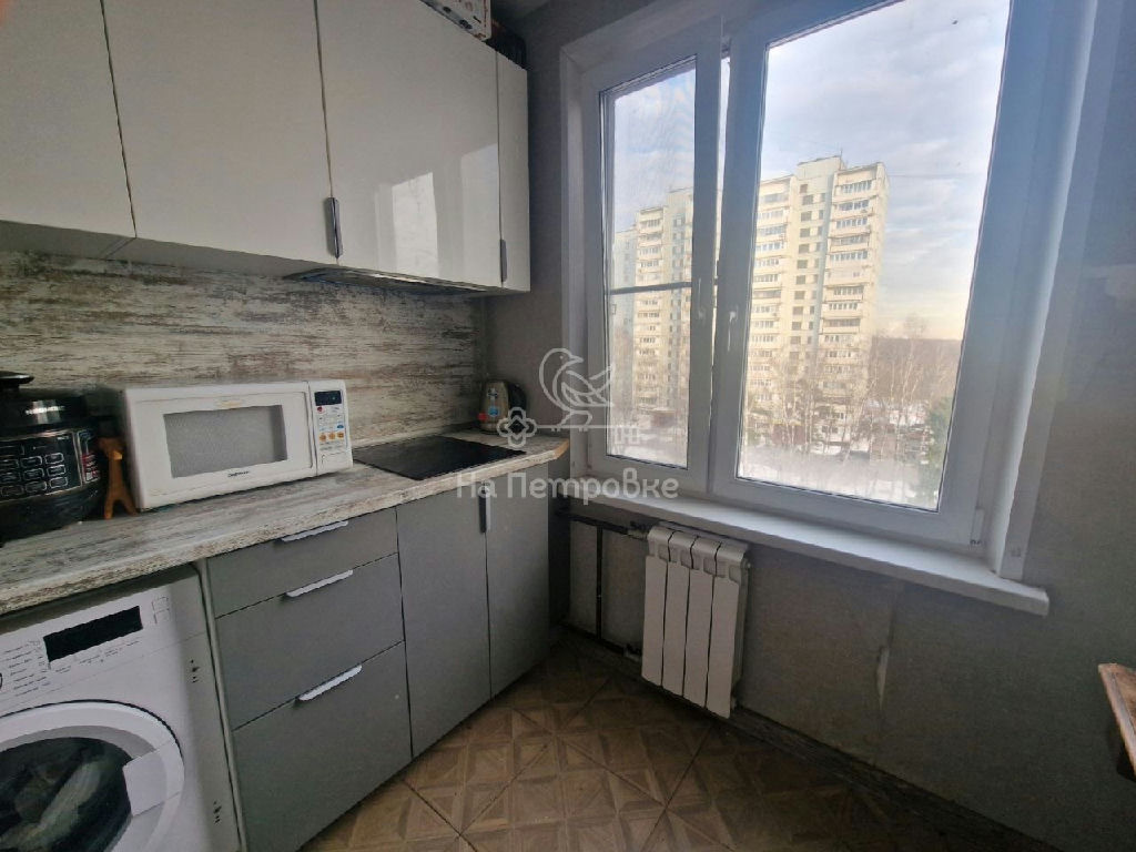 Продажа двухкомнатной квартиры 45 м², Москва, Новоясеневская м., Инессы  Арманд ул. 4К1 - цена 10995000 руб. - База недвижимости SOB.ru