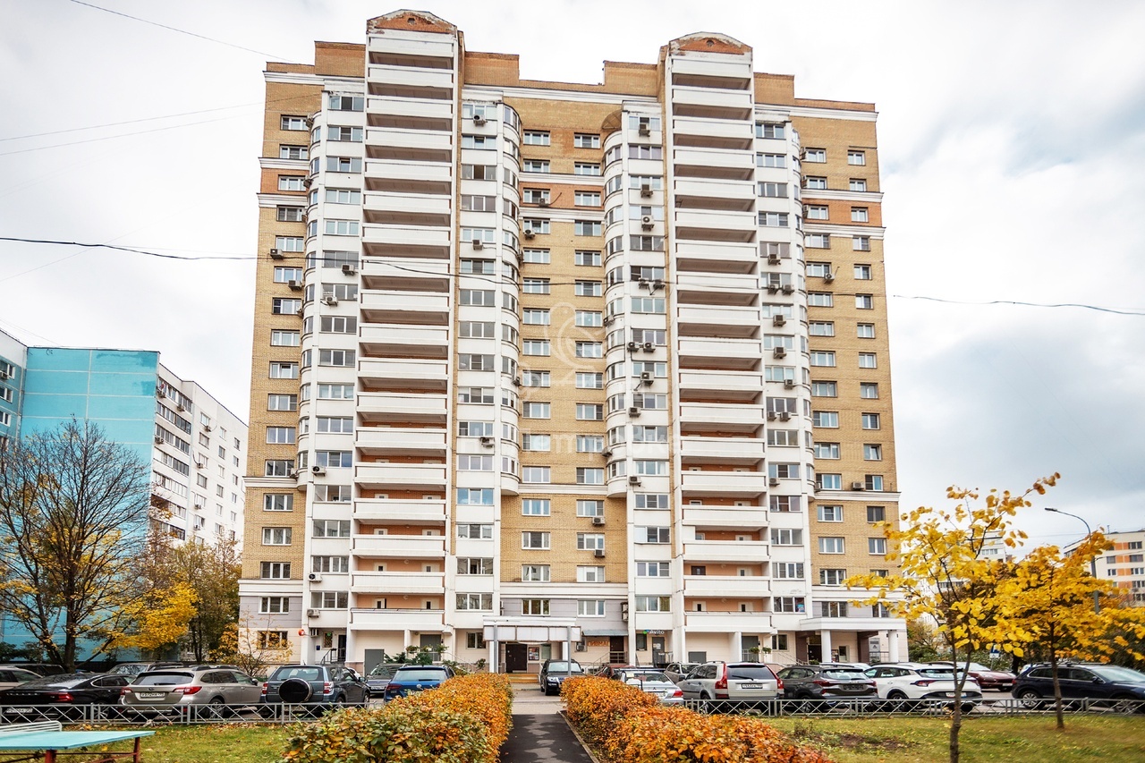 Продажа трехкомнатной квартиры 95 м², Москва, Кленовый бульвар м., Кленовый  бул. 13 - цена 46000000 руб. - База недвижимости SOB.ru